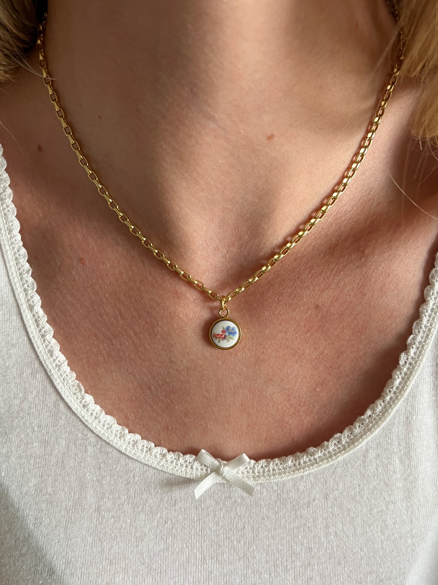 ViVi Necklace