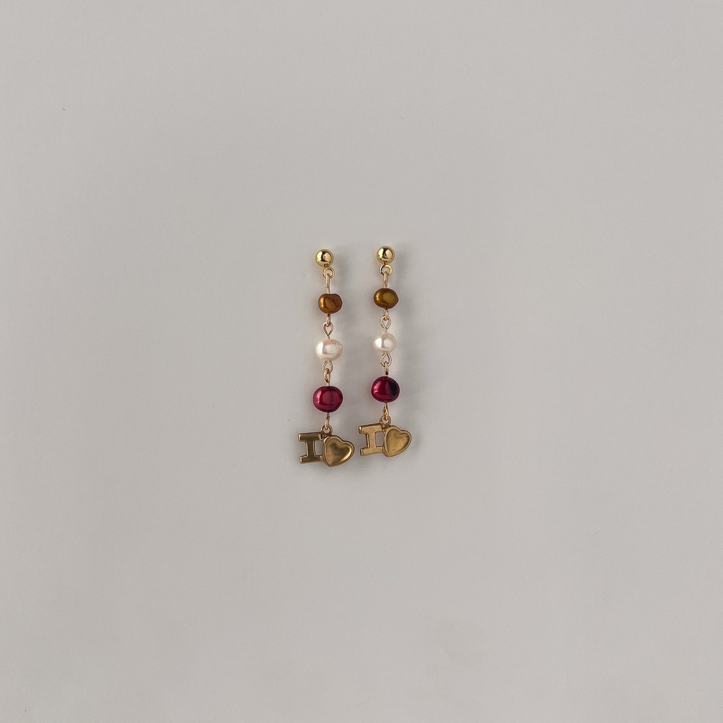 Colette Dangles