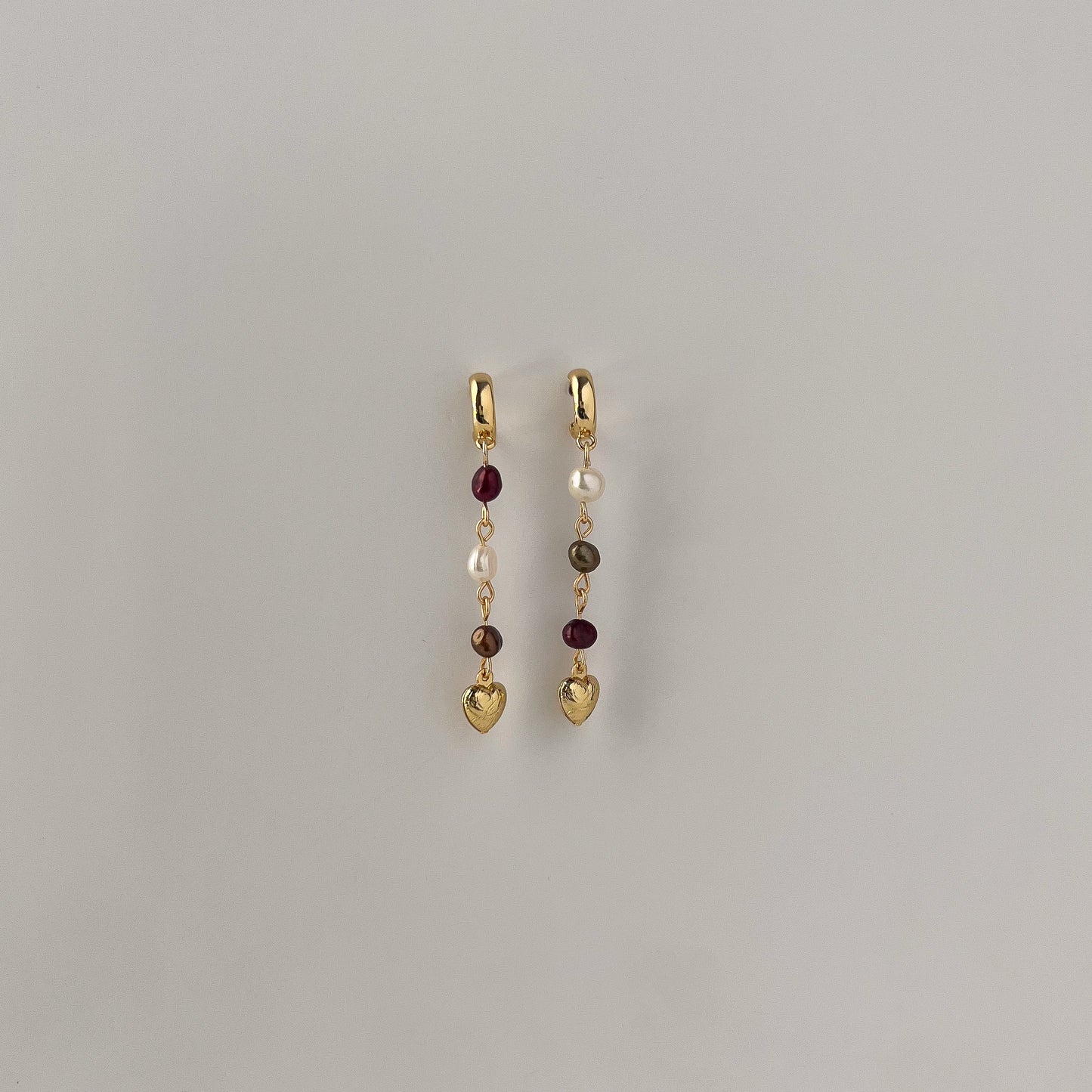 Gracie Dangles