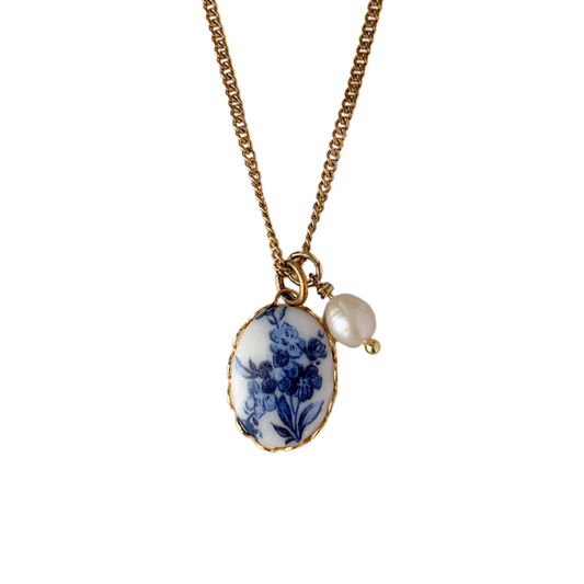 Vintage Blue Floral Pendant Necklace