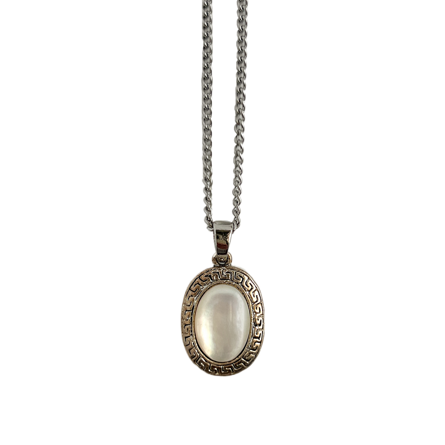 Mother of Pearl Silver Pendant Necklace